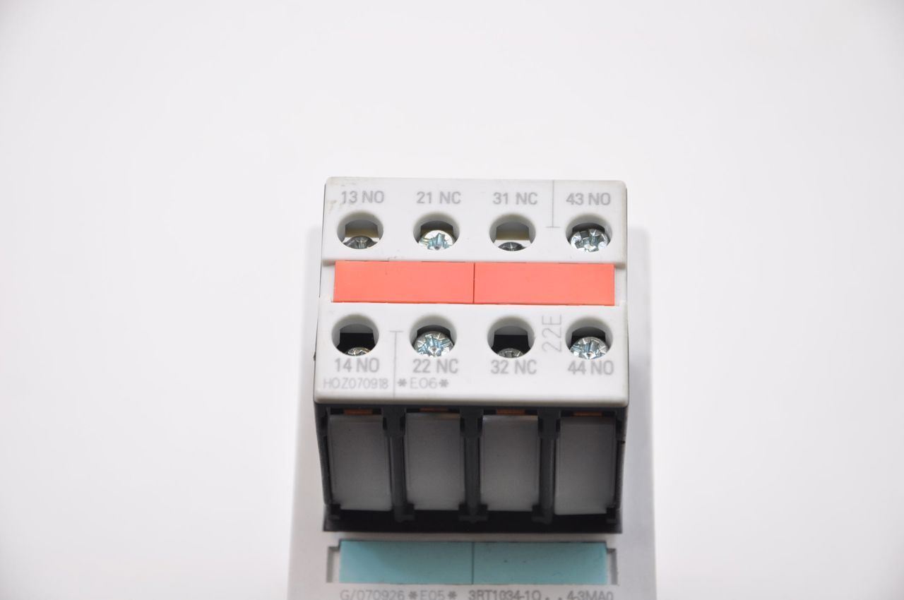 Siemens 3RT1034-1QB44-3MA0 24VDC Coil Magnetic Contactor
