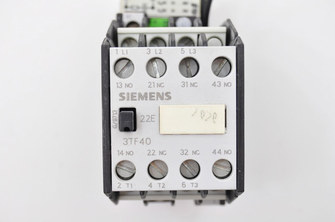 Siemens 3TF4022-0A 24VDC Coil Magnetic Contactor W/ 3TX7402-3R Surge Suppressor