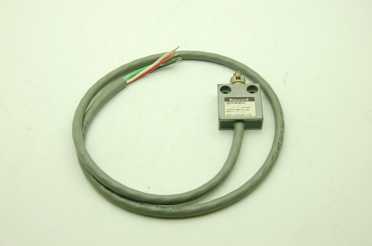 Honeywell 914CE3-3 Micro Switch Pre-wired Enclosed, Actuator-Cross Roller