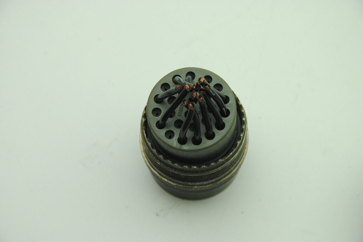ITT Cannon CB6E28-12PC 26-Pin Connector, Twist Lock