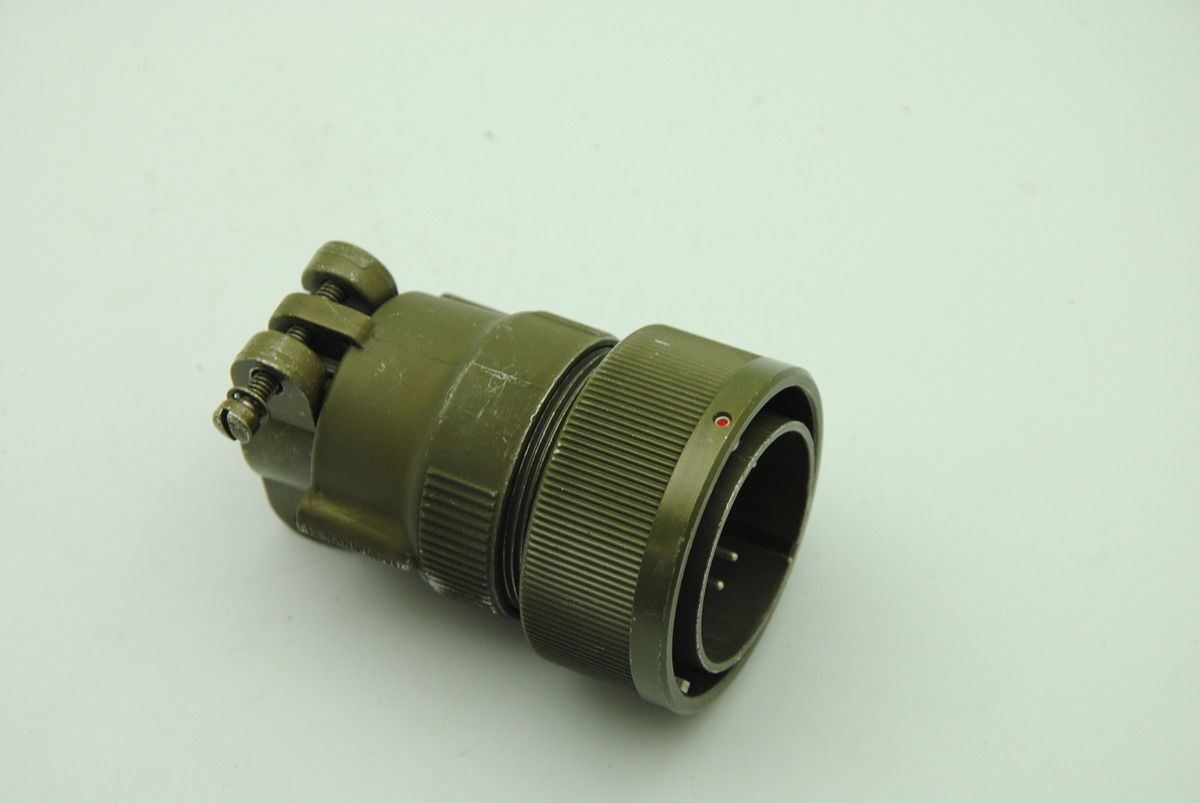 ITT Cannon CB6E28-12PC 26-Pin Connector, Twist Lock