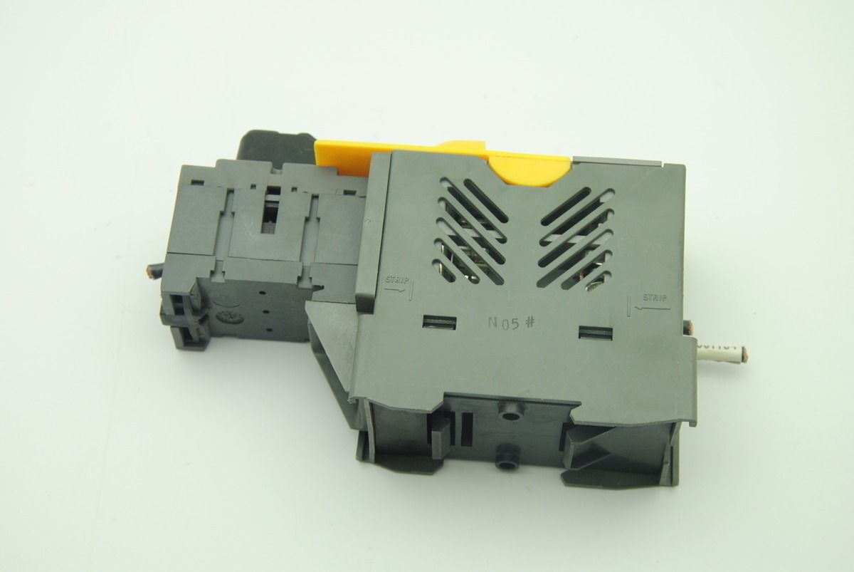 Bussmann OPM-1038RSW 30A, 600V, Disconnect Switch