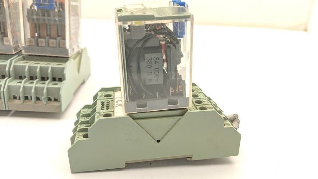 Releco C4-A40 DX Relay 10A 380VAC W/ S4-B Socket 24VDC Coil Lot of 4