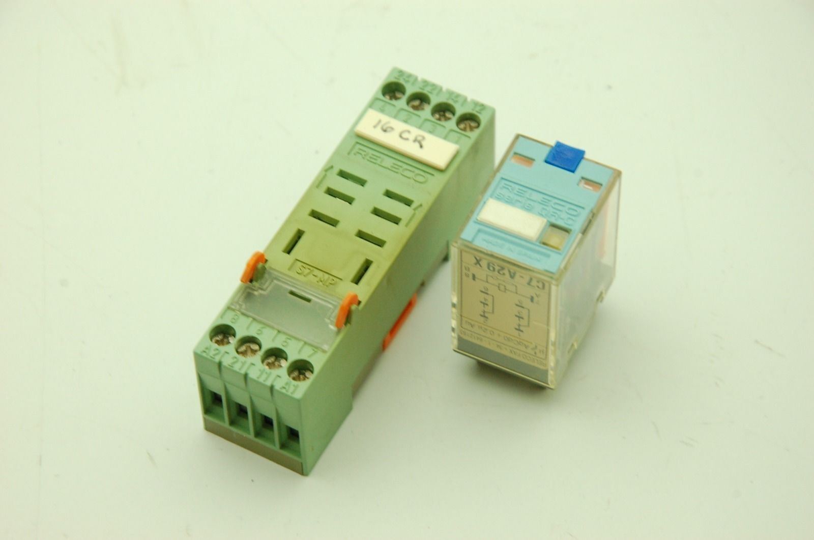 Releco C7-A29X Relay 10A 250V w/ S7-MP Socket 10A Lot of 5