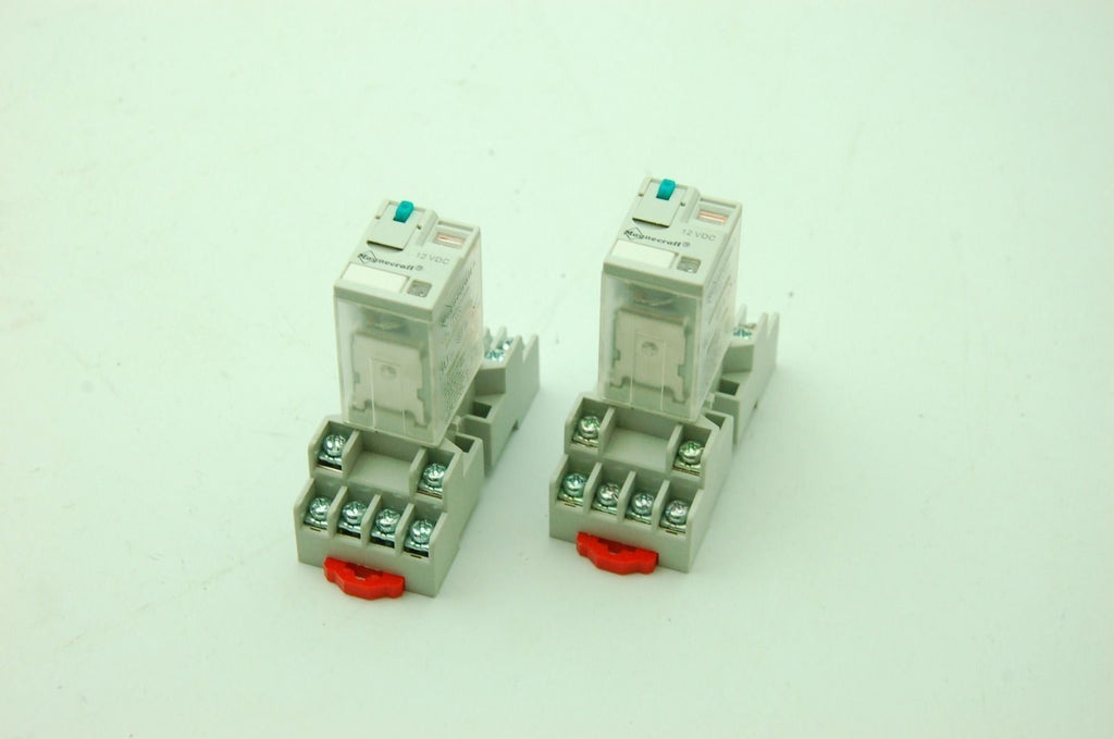 Magnecraft 782XDX2M4L Relay w/ 70-461-1 Socket 10A 300V New Lot of 2