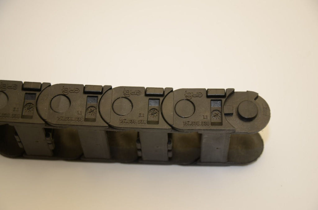 Igus Cable Carrier 15i.038.038, 38mm x 17mm ID, 330mmL