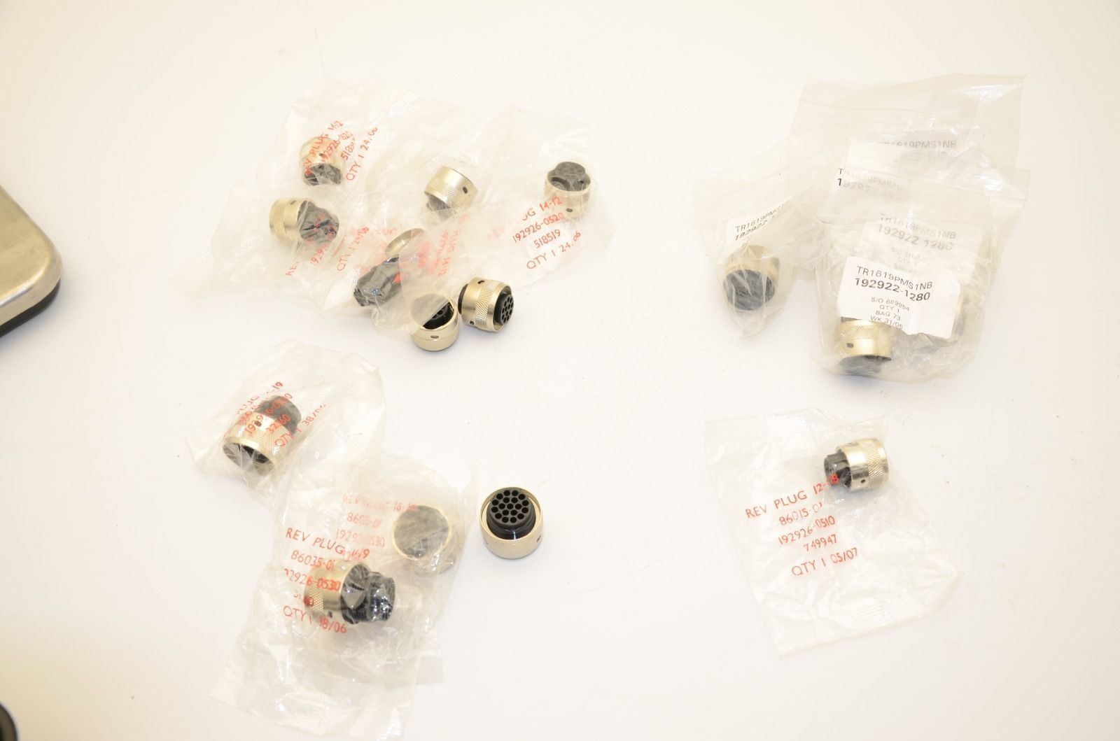 ITT Cannon Circular Connectors 192926-0510, 0520, 0530; 192922-1280 - Lot of 18