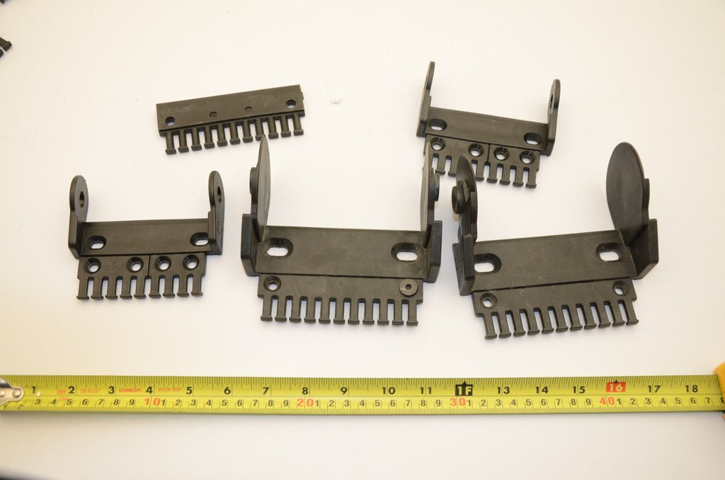 Igus Cable Carrier End Pieces, Various Sizes - Lot of 30