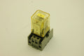 Idec RR3PA-UL AC230V Relay W/ SR3P-05C Socket Base 10A 300V Lot of 6