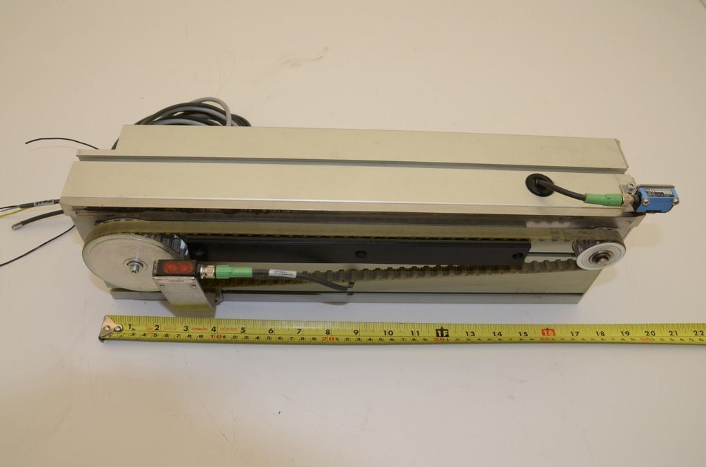 Valeo 402.866 Gear Reduced Belt Drive Tray Tray Conveyor 18"  445mmL 24VDC