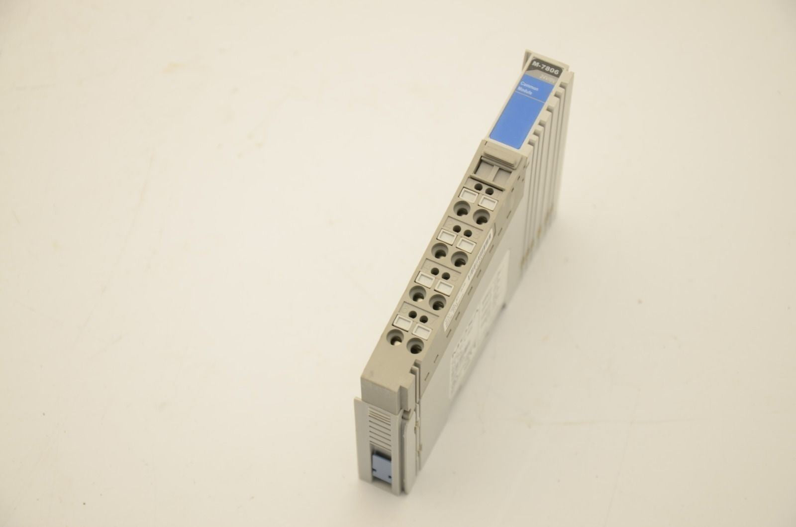 MOXA M-7805 I/O Module