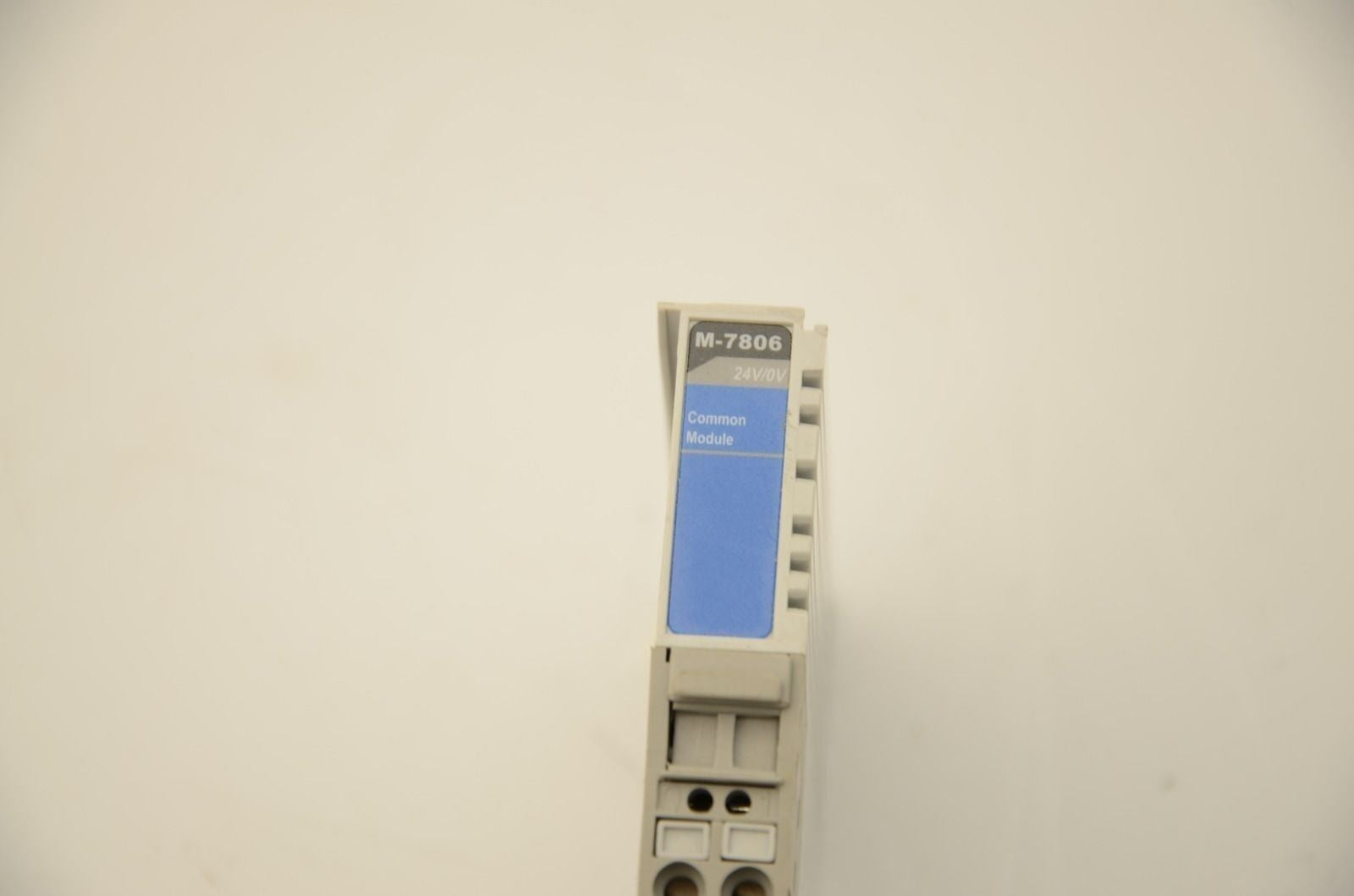 MOXA M-7805 I/O Module