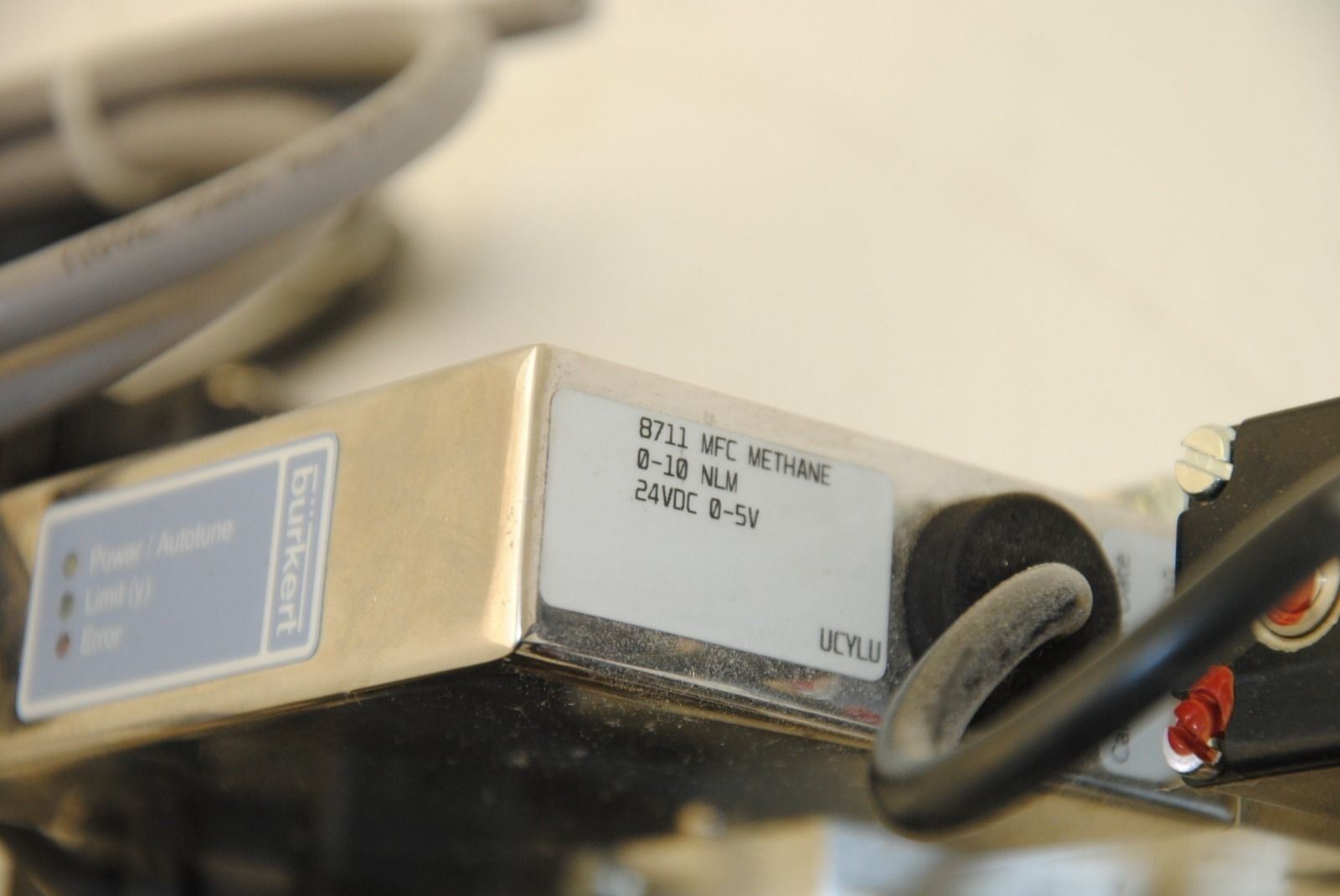 Burkert 8711 MFC Methane Mass Flow Control Assembly, 24VDC