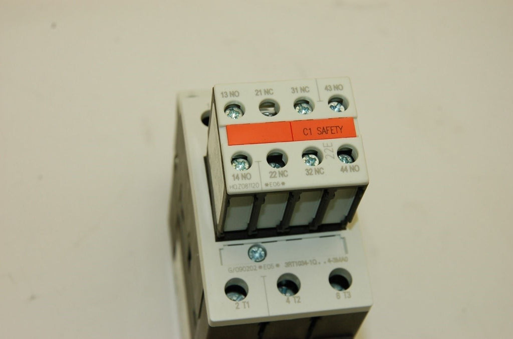 Siemens 3RT1034-1Q..4-3MA0 24VDC Coil Magnetic Contactor, 3RH1924-1GP11