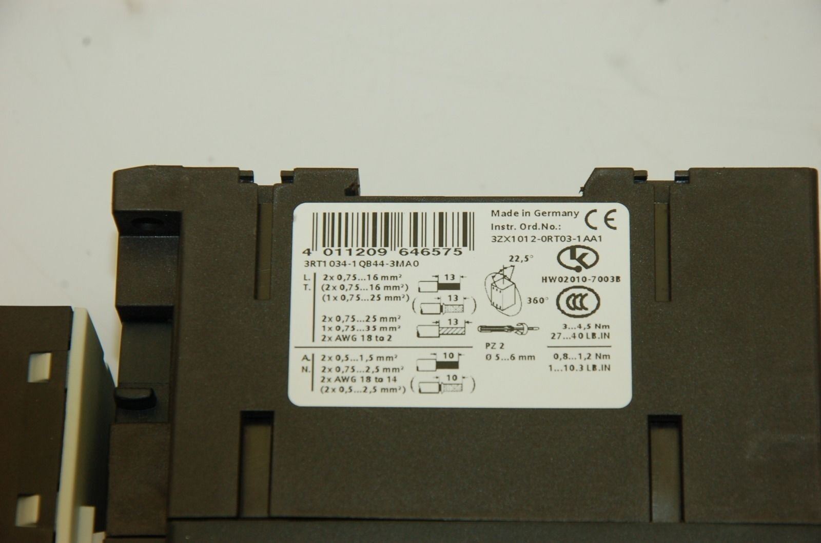 Siemens 3RT1034-1Q..4-3MA0 24VDC Coil Magnetic Contactor, 3RH1924-1GP11
