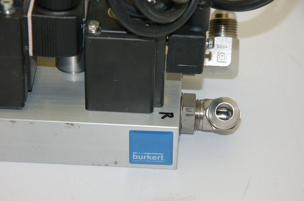 Burkert 8711 MFC SIngle Methane Mass Flow Control Assembly, 24VDC, 0-30 NLM