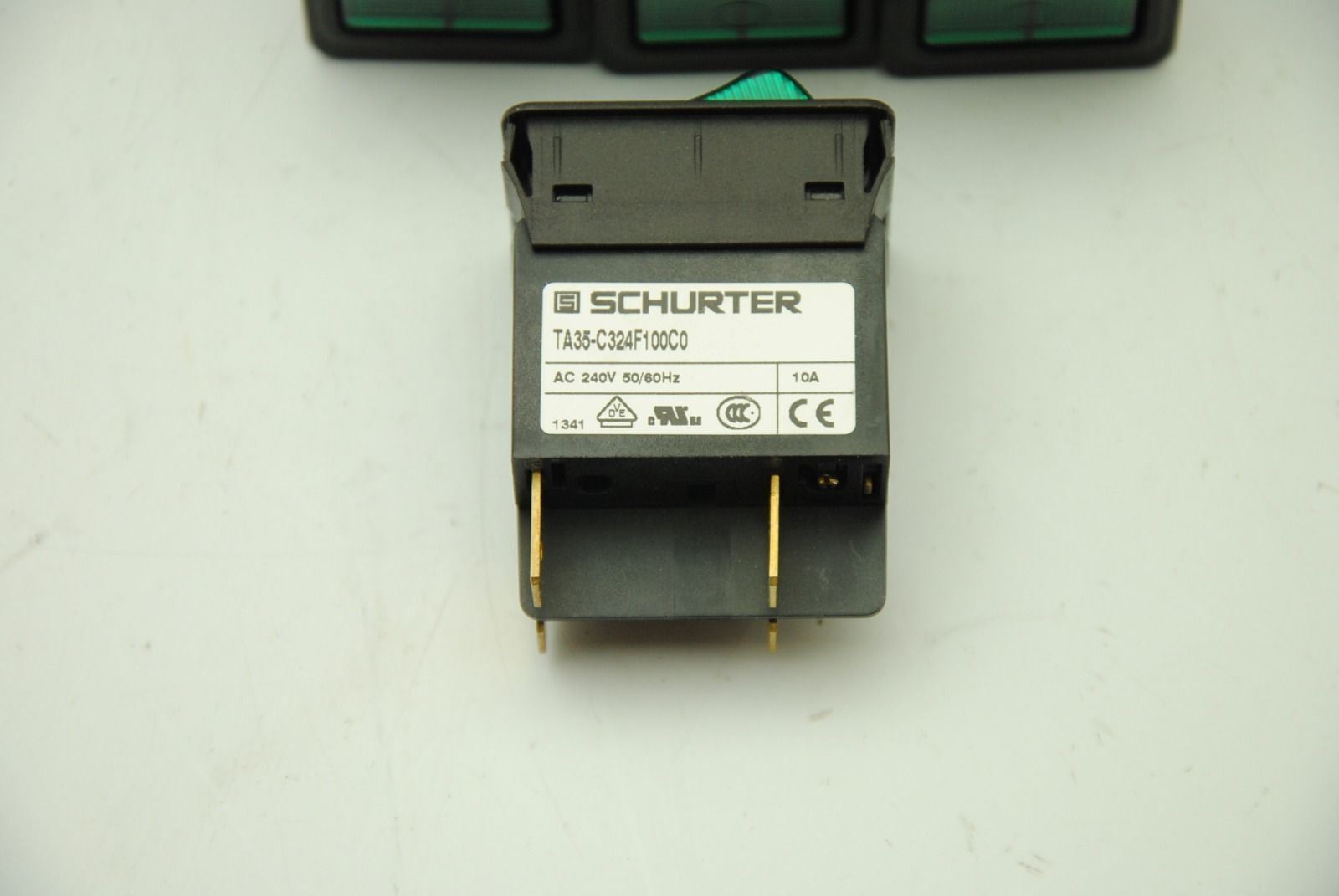 Schurter TA35-C324F100C0, Circuit Breakers, 10A 240VAC 60VDC, Lot of 4 FreeShip