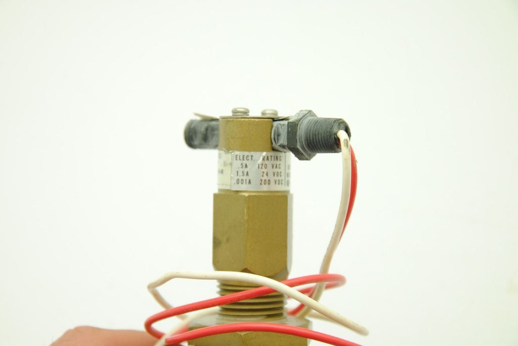 Dwyer L10-B-3-H, Level Switch Brass, 1-1/4" NPT