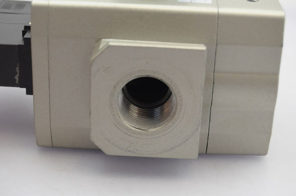 SMC NAV5000-N06-DZ Soft Start Valve With Pressure Gauge NEW