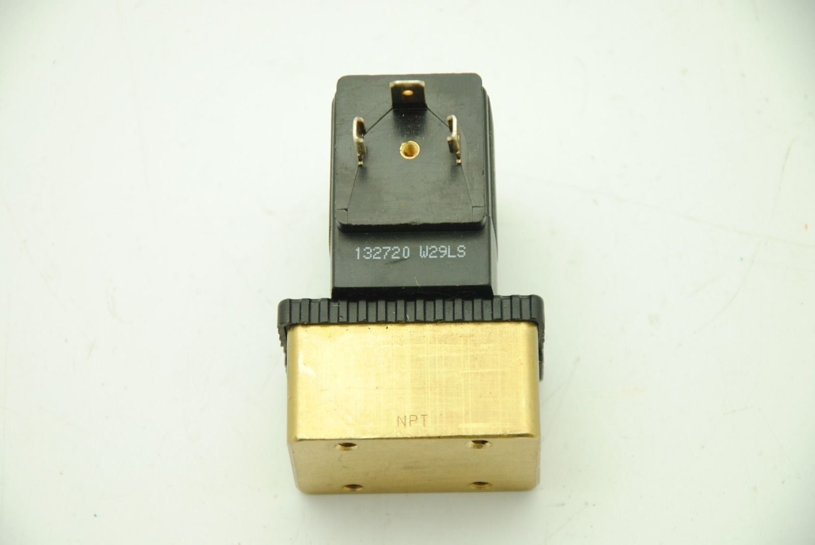 Burkert 00457376, 2/2-Way Compact Solenoid Valve, 24V 8W, New