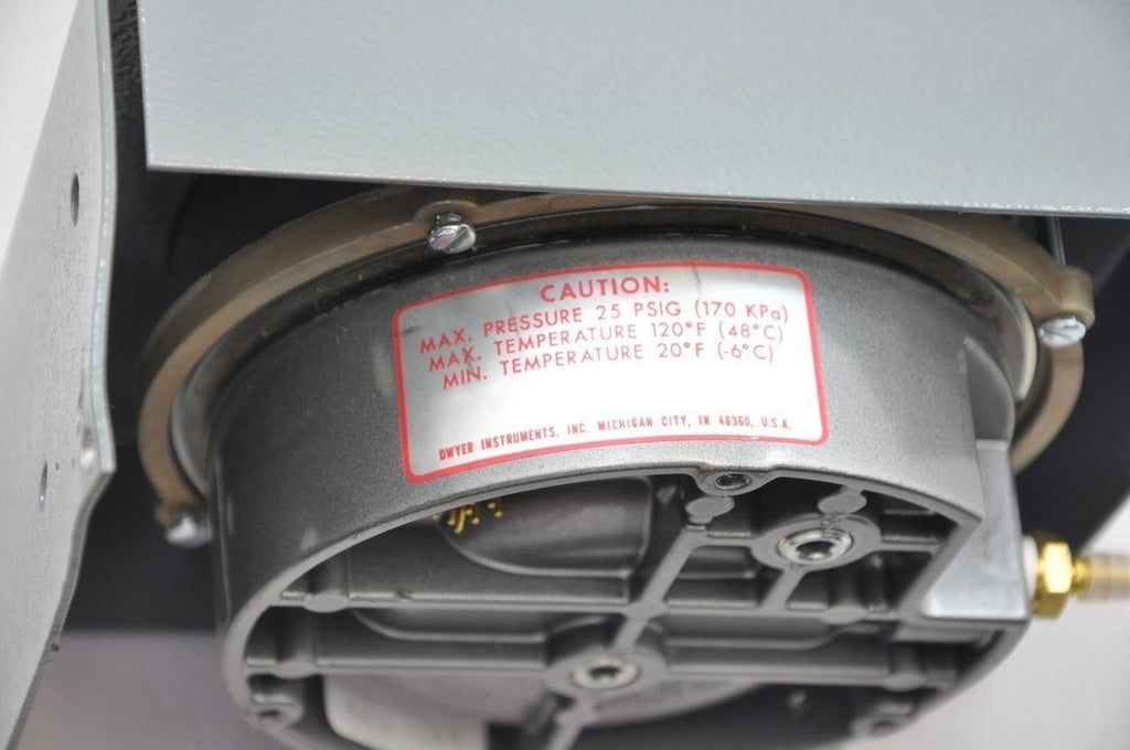 AMAT/Dwyer 3000MR Photohelic Gauge 24VCD