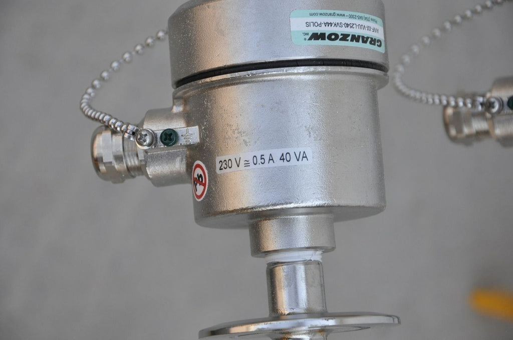 Granzow Liquid Level Sensor AWF-XX-VUU-L2540-SVK44A-POLIS - Lot of 2 - NEW