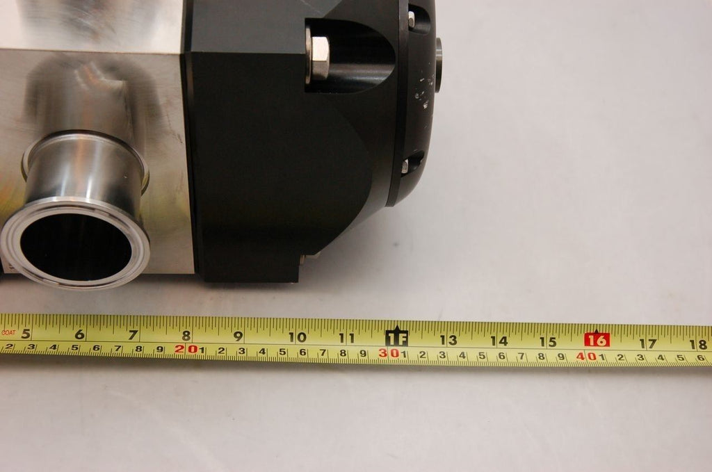 Swagelok DR Series Radial Diaphragm, 3-Way, 2-1/2" Sanitary Connections - NEW