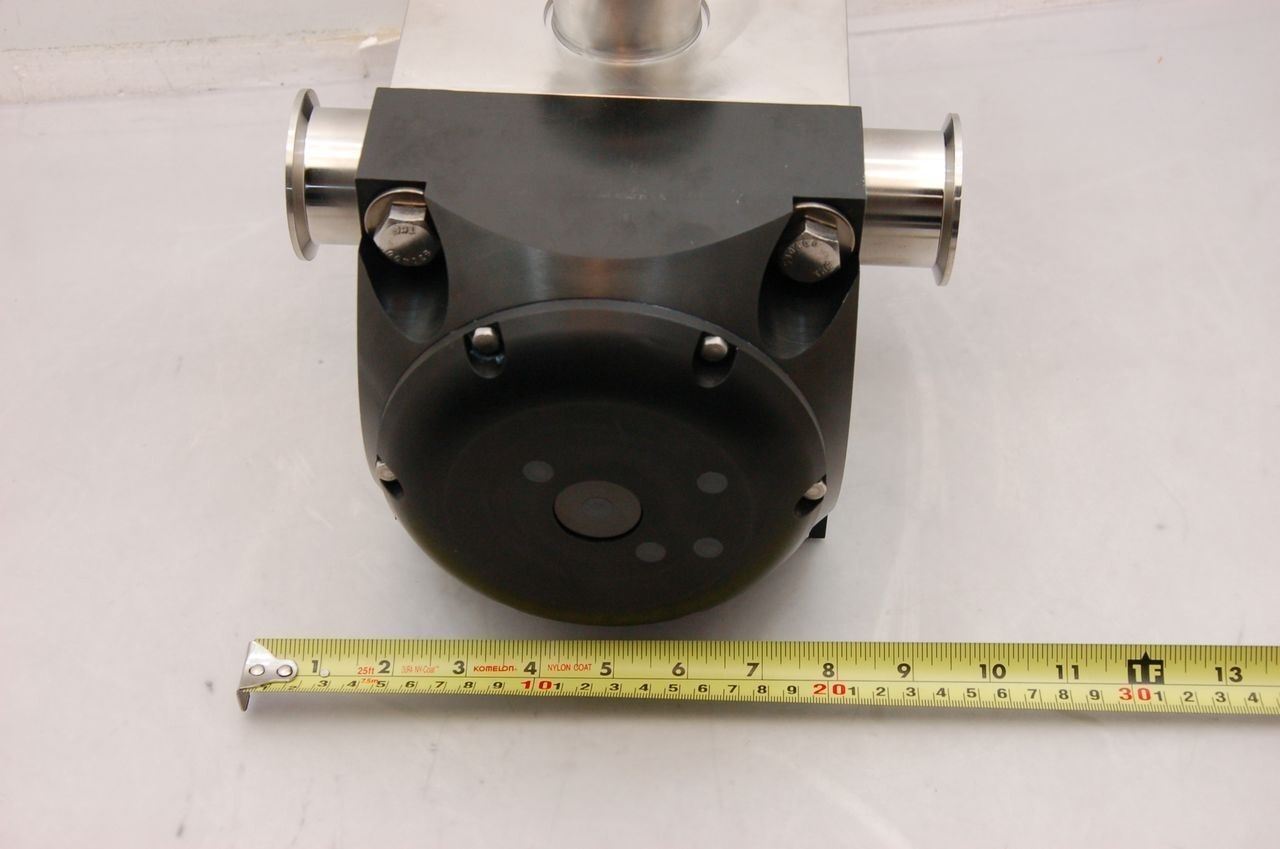 Swagelok DR Series Radial Diaphragm, 3-Way, 2-1/2" Sanitary Connections - NEW