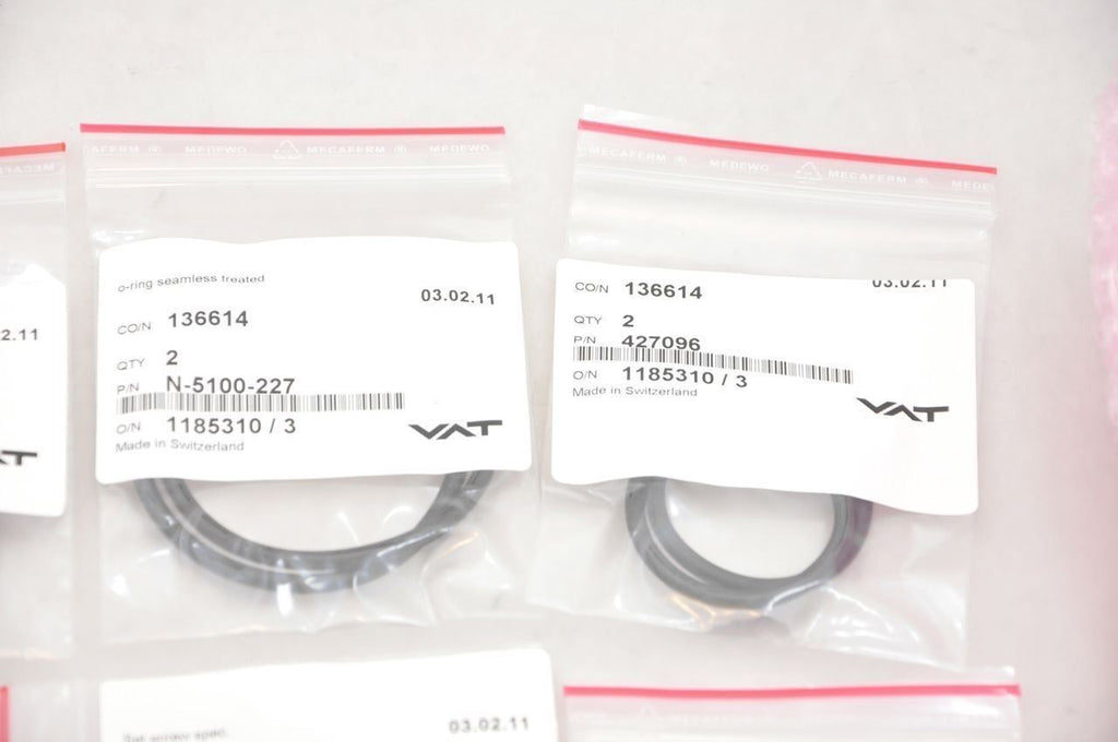 VAT 0500-33569 Vacuum Feedthrough Kit NEW