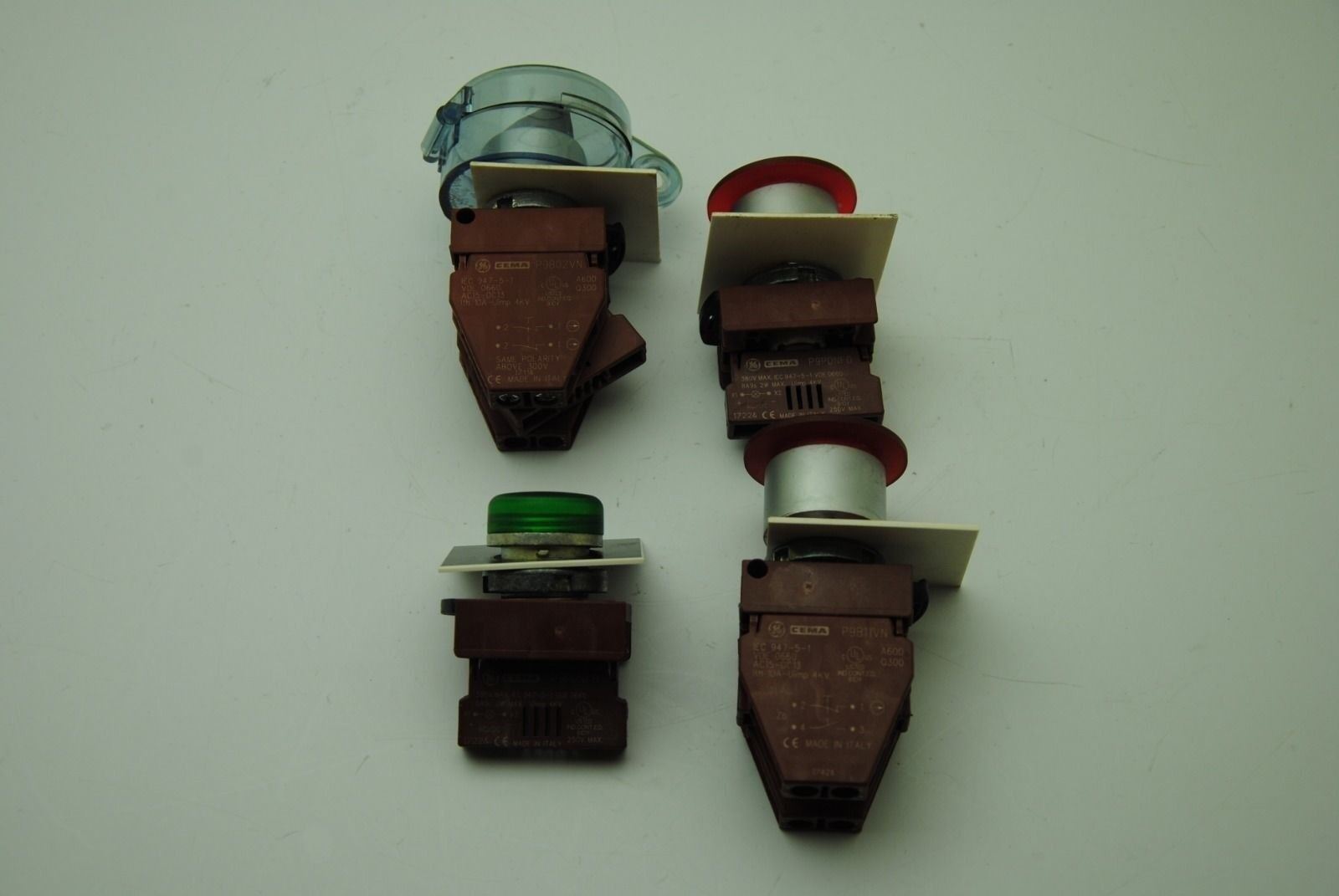 GE P9PDNF0, Push Button Operator, Lot of 4