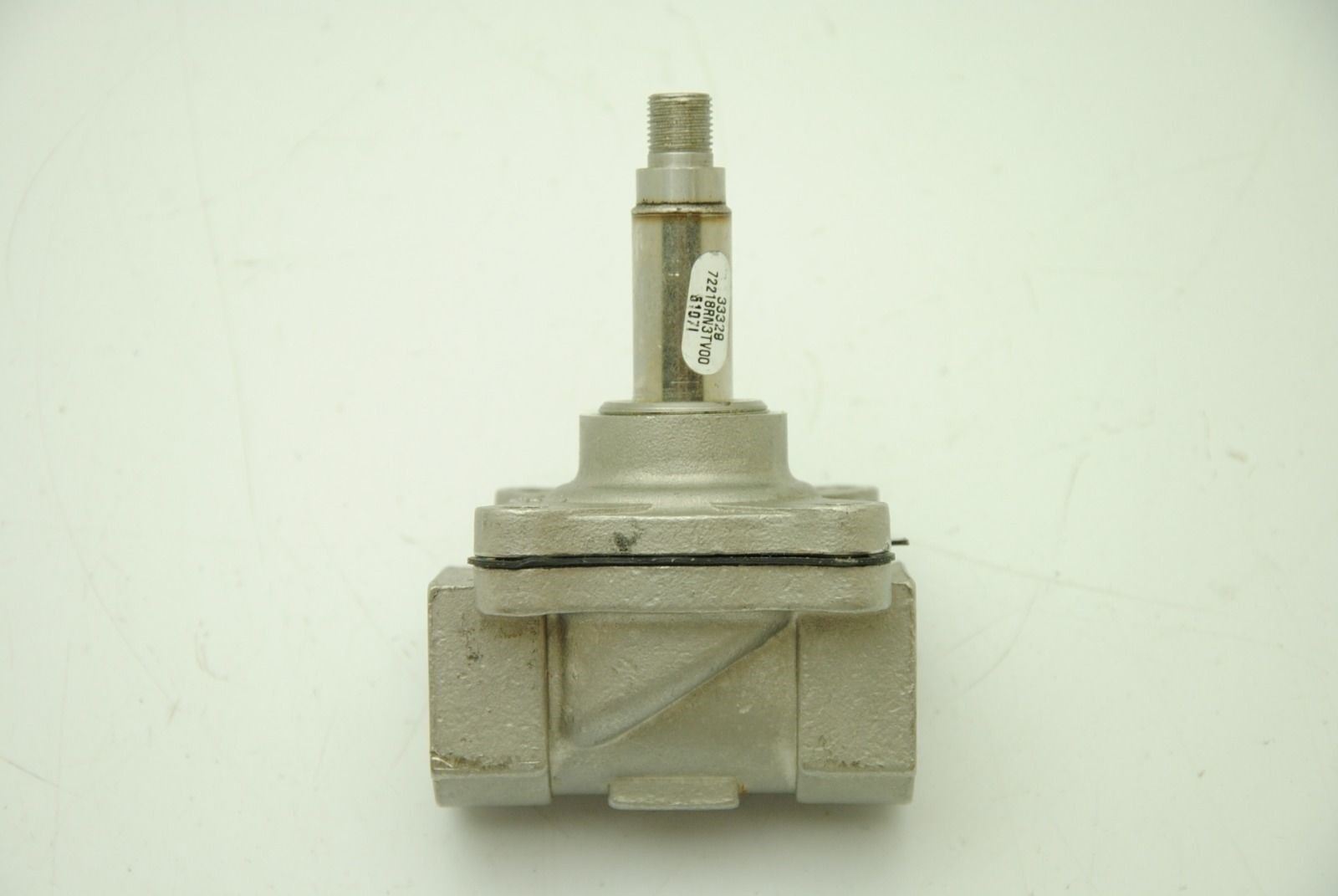 Parker 72218RN3TV00, Skinner Valve 9/16" 0/100PSI