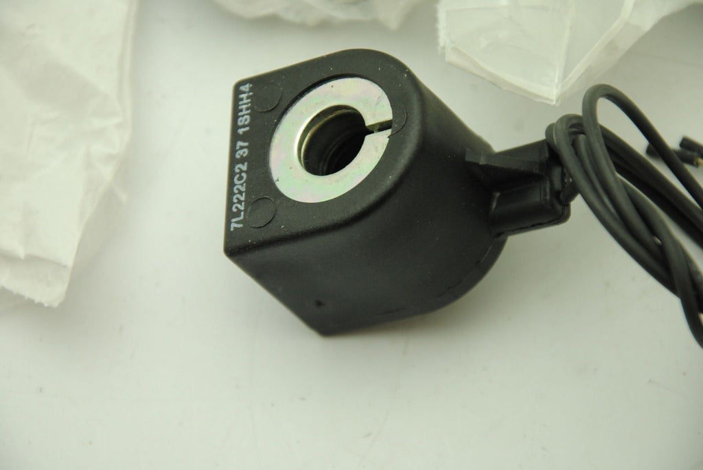 Parker L222C2 Solenoid Valve Control 7L222C22 37 1SHH4 24VDC 10W New Lot of 3