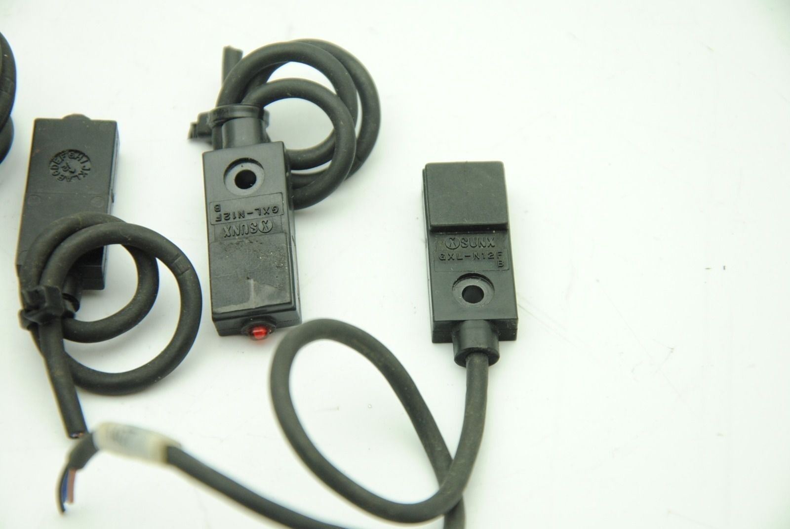 SUNX GXL-N12FB, Proximity Sensor  5-36 VDC, Lot of 2