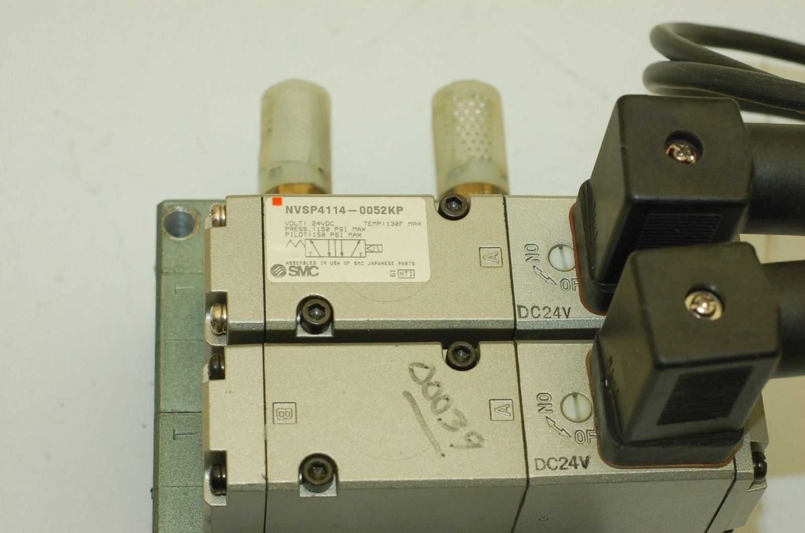 SMC Pneumatic Manifold,  NVP4114-0052KP Valve, 2-Position, 2-Valves