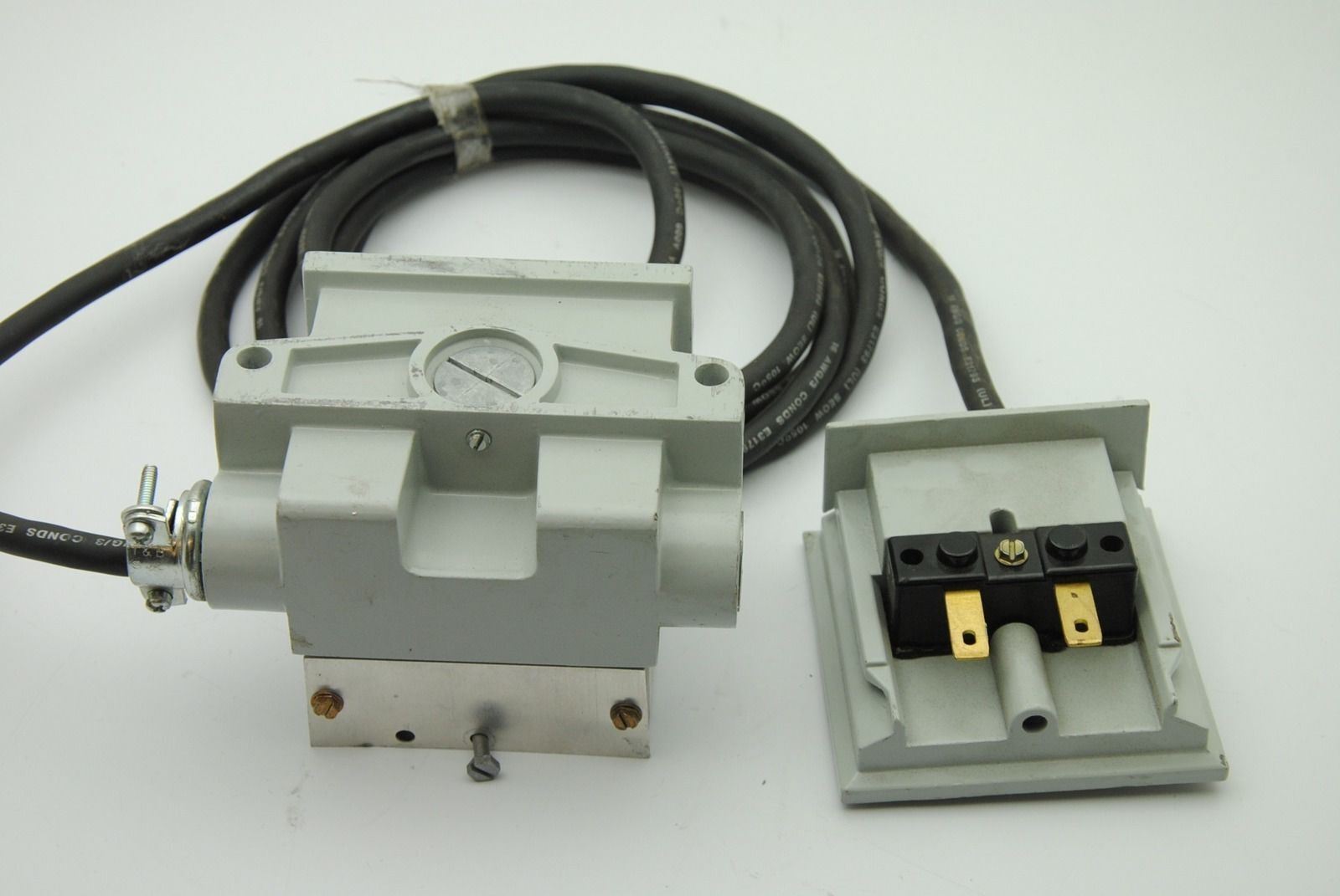 GE LIGHTING 35-215834-01 & 35-202519-01 Remote Optical Mount