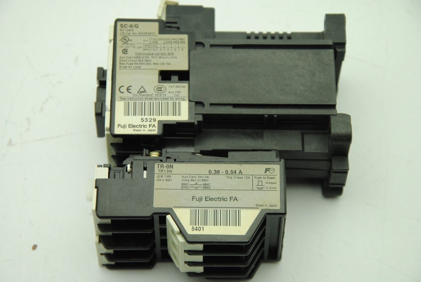 FUJI ELECTRIC SC-0/G Connector 20A 24VDC w/ FUJI TR-0N Overload Relay