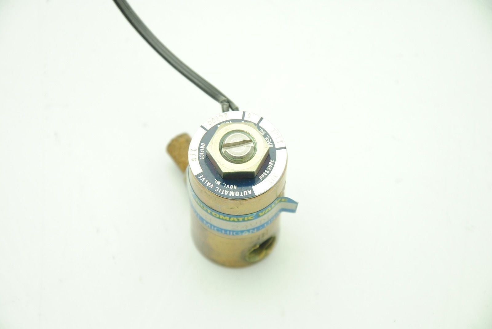 AUTOMATIC VALVE 11J1-H Solenoid Valve 6W 24VDC 1/8" Orifice - Lot of 3