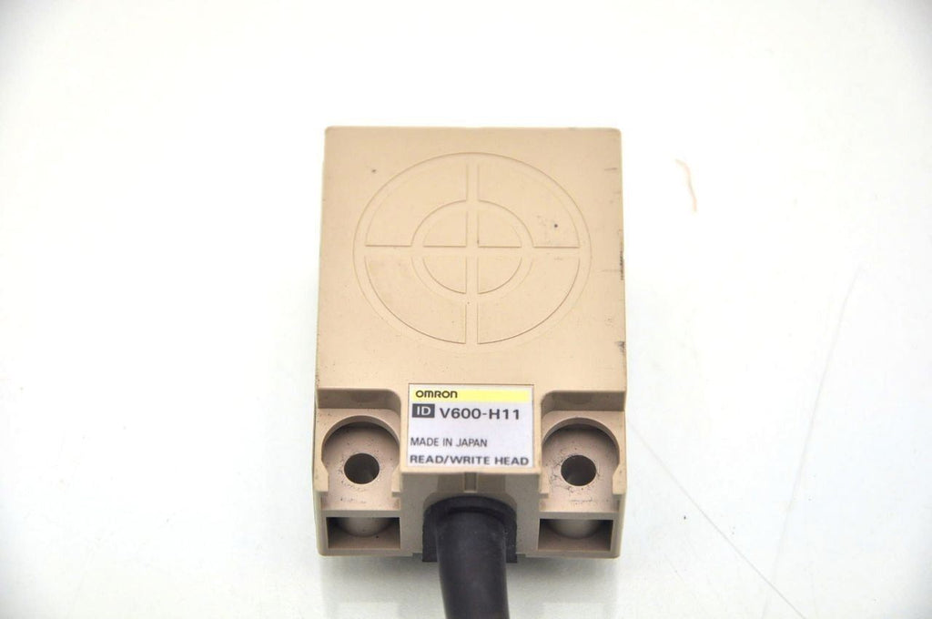 Omron V600-H11 Amplifier Electromagnetic RFID Lot Of 4