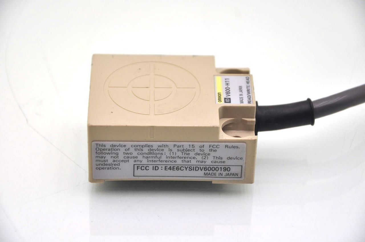 Omron V600-H11 Amplifier Electromagnetic RFID Lot Of 4