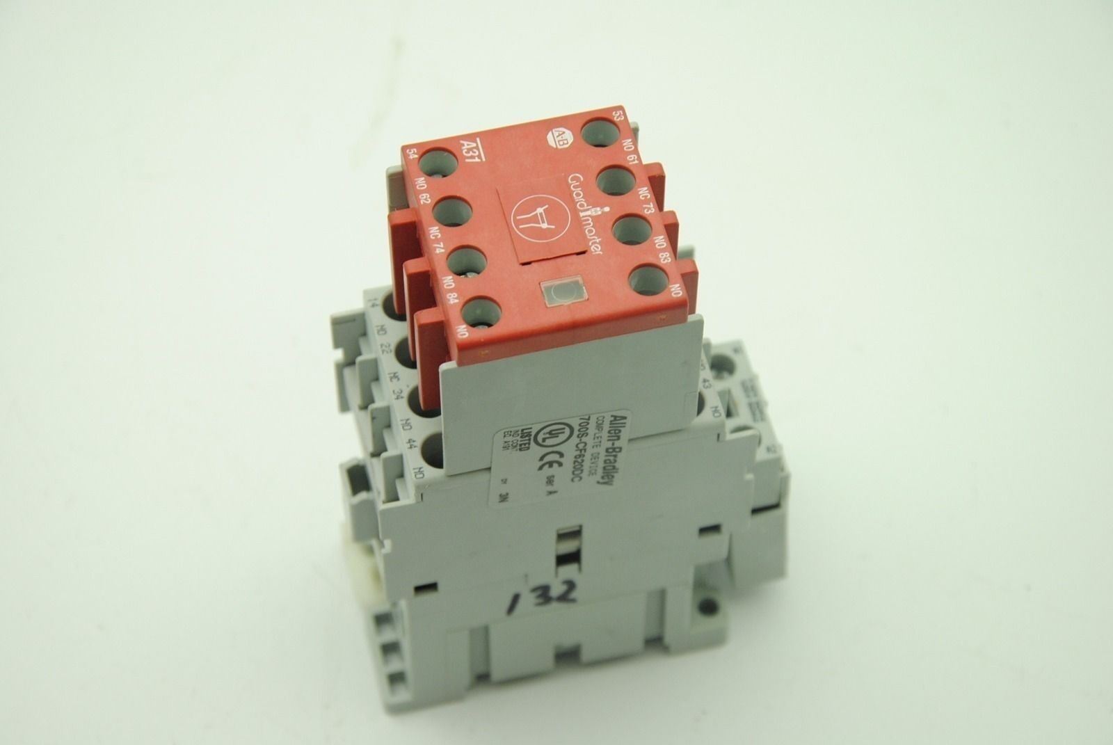 Allen Bradley Guardmaster 700S-CF620DC 230-690V 20A Contactor 110VAC Coil 100S-F