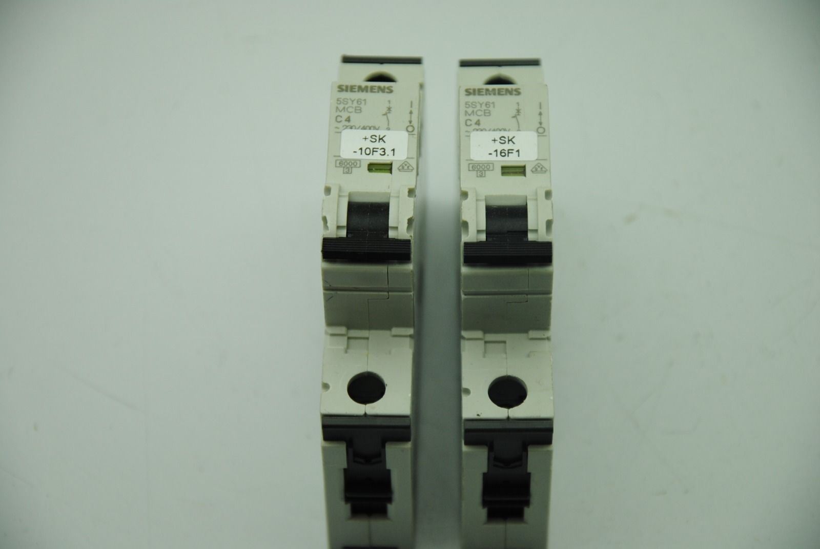 Siemens 5SY61 C4, Single-Pole 4A Circuit Breakers, Lot of 8