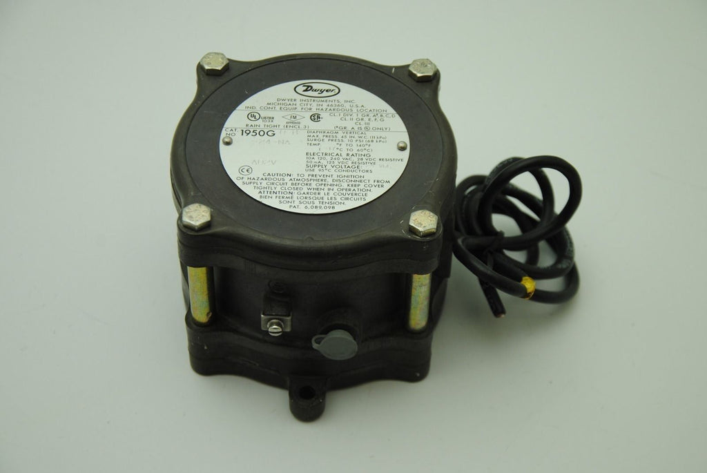 Dwyer 1950G-0-B-24, Explosion-Proof Pressure Switch