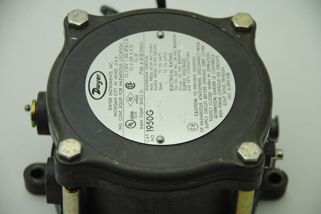 Dwyer 1950G-0-B-24, Explosion-Proof Pressure Switch
