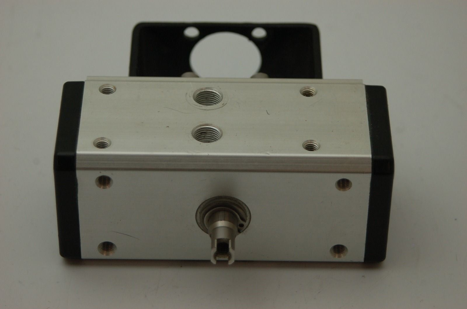 OMAL Automation Pneumatic Actuator Type DA30 F03
