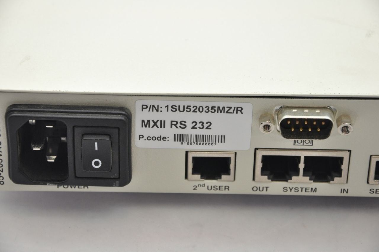 Minicom Phantom MXII Multi-User KVM Server Management Switch 1SU52035MZ/R