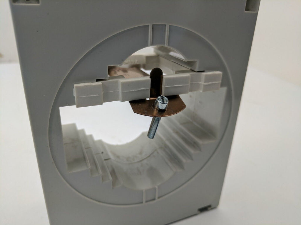 Eaton Current Transducer HF7A 800A Primary 5A Secondary Bus Bar Mounted 741H0015