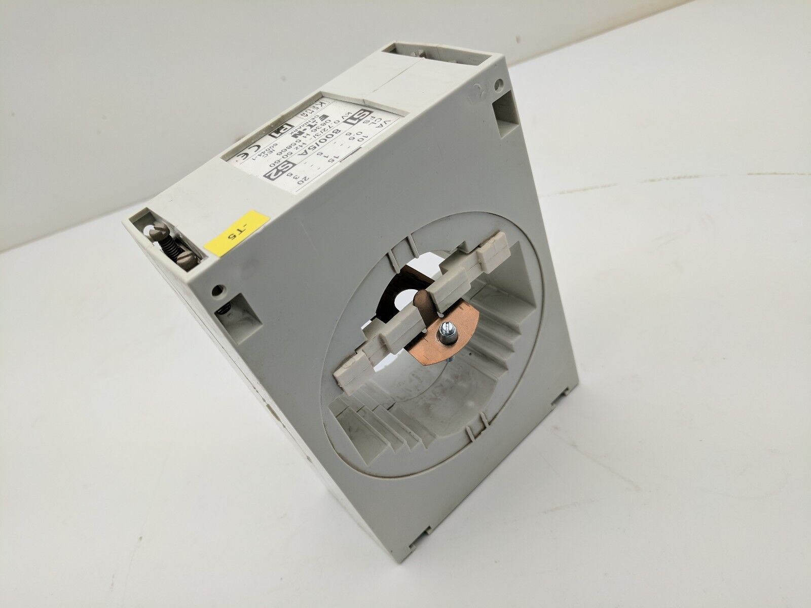 Eaton Current Transducer HF7A 800A Primary 5A Secondary Bus Bar Mounted 741H0015