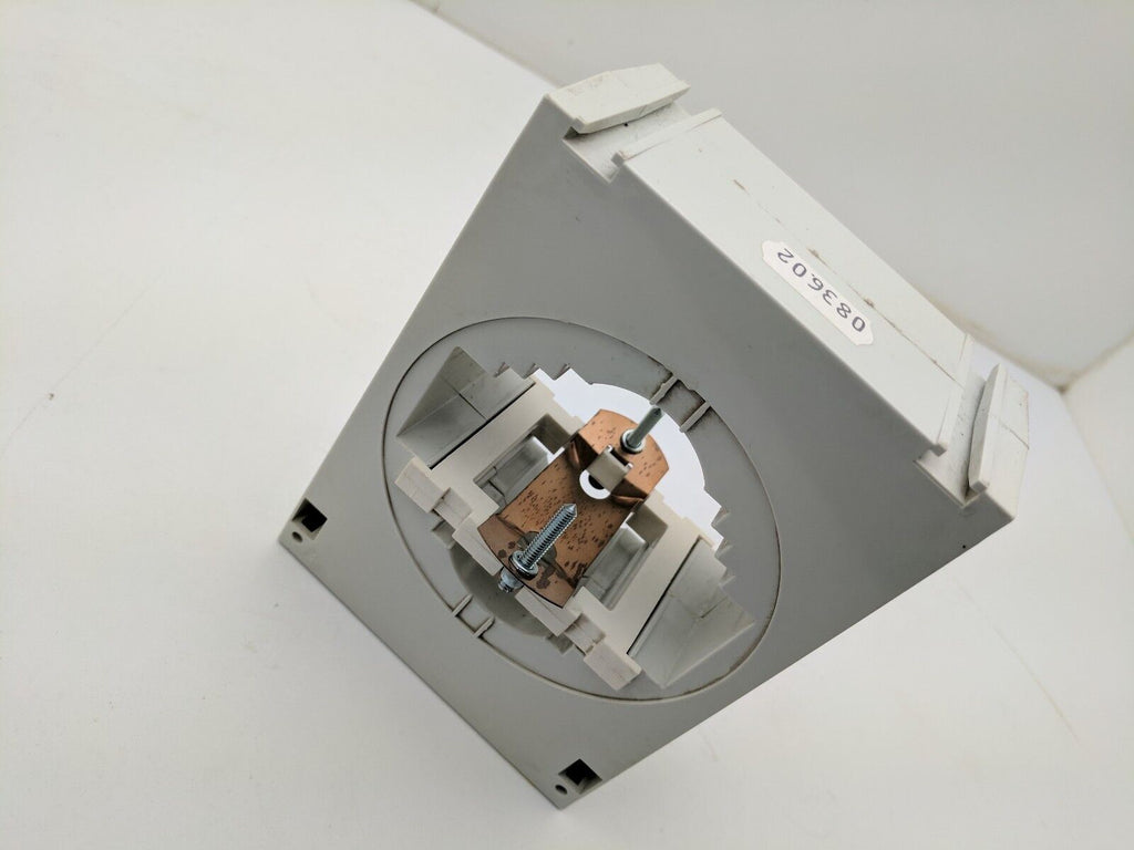 Eaton Current Transducer HF7A 800A Primary 5A Secondary Bus Bar Mounted 741H0015