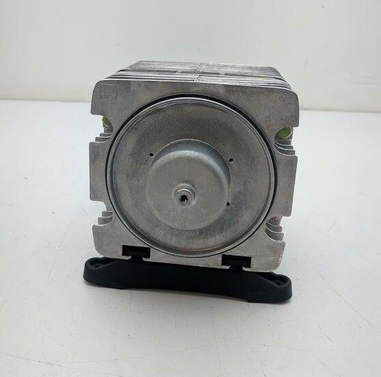 Nitto Kohki Medo Compressor Vacuum Linear Air Pump Ac0902-A1031 100V 50/60Hz NEW