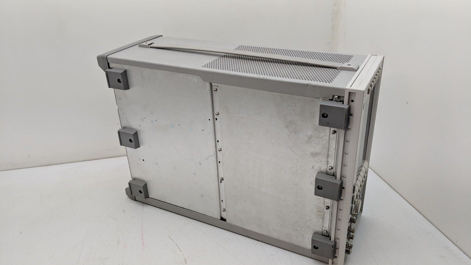 Agilent E5515B/A Wireless Communication Test Set Pattern Generator